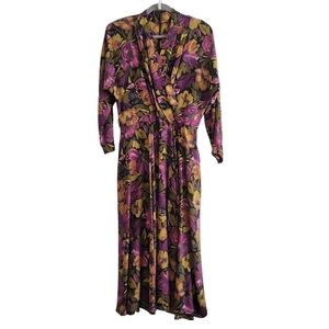 VTG Francisco Midi Maxi Dress V-Neck Fit & Flare Long Sleeve Dark Floral